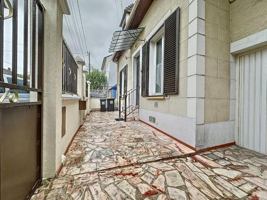 House With Garden 20 Minutes From Stade De France Holiday home *
